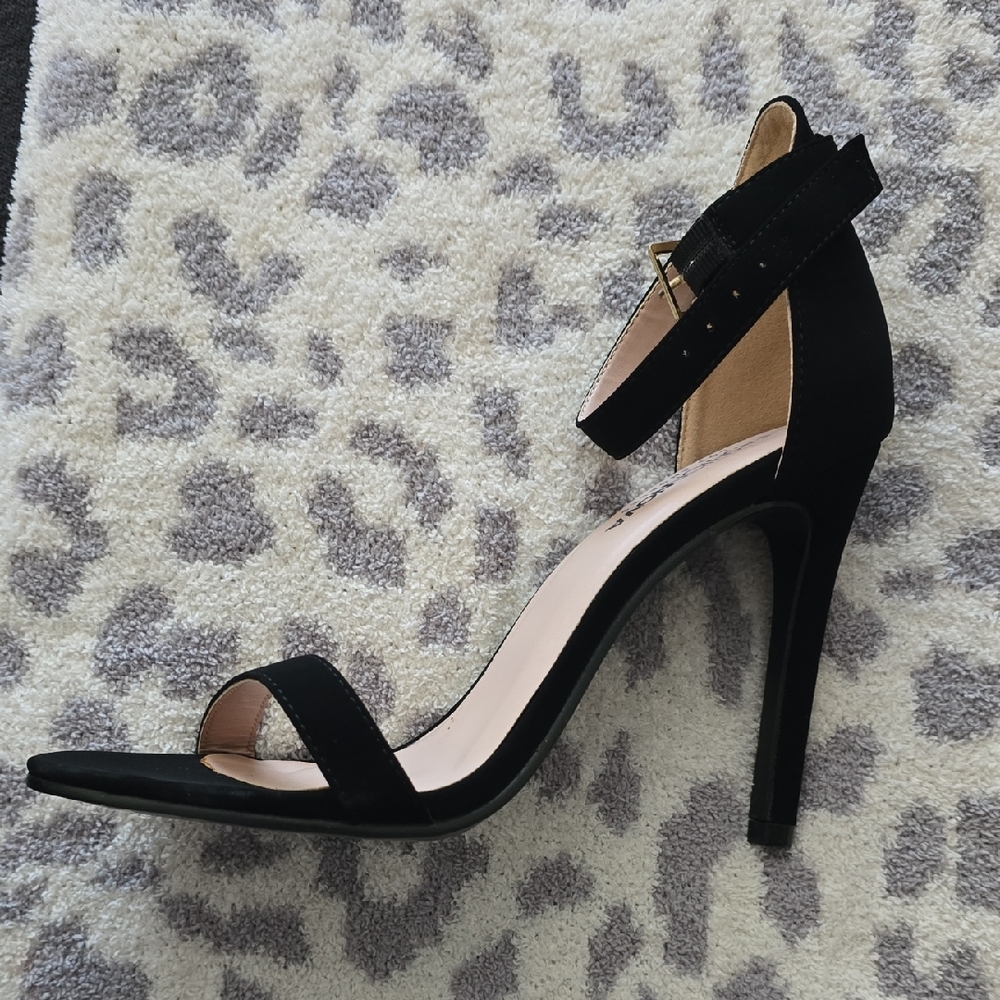 Fashion Nova Black Suede Heels